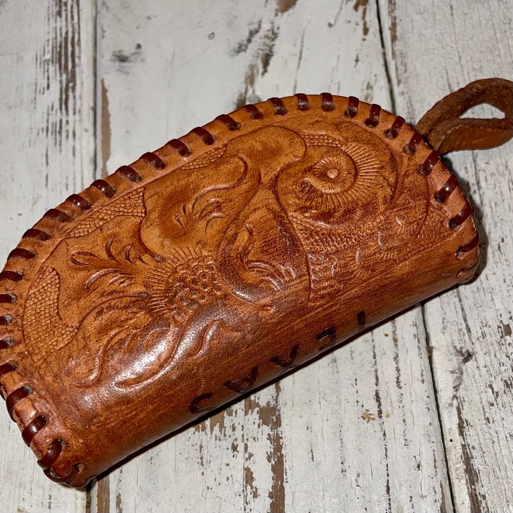 Great Vintage Condition Tooled Leather Zippered Coin Purse from TEXAS